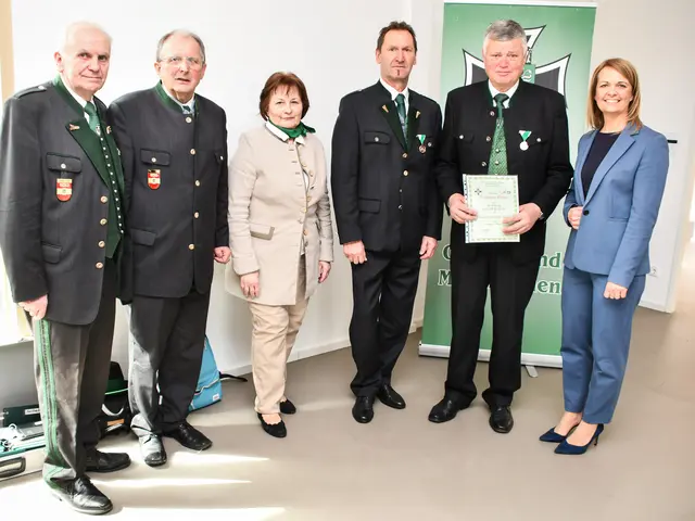 Auszeichnung für besondere Verdienste für Ortsverbandes | Foto: Ewald Hofer
