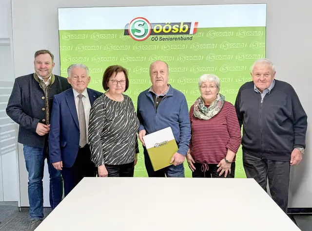 Frisch gewählte Seniorenbund-Funktionäre Linz zu Gast