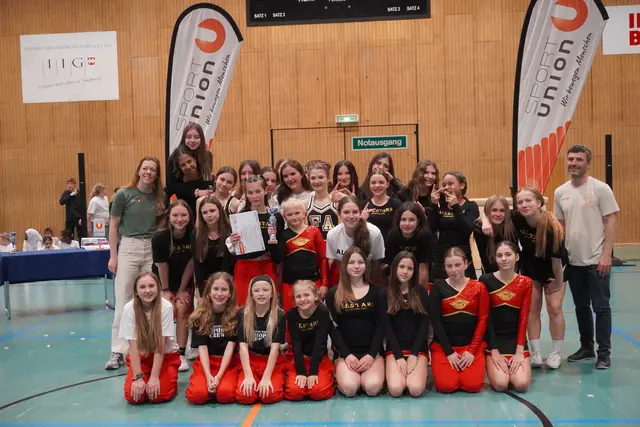 Die "Allstars" der MS Hötting-West bestachen mit Akrobatik und erhielten ebenfalls Platz 2. | Foto: AMG