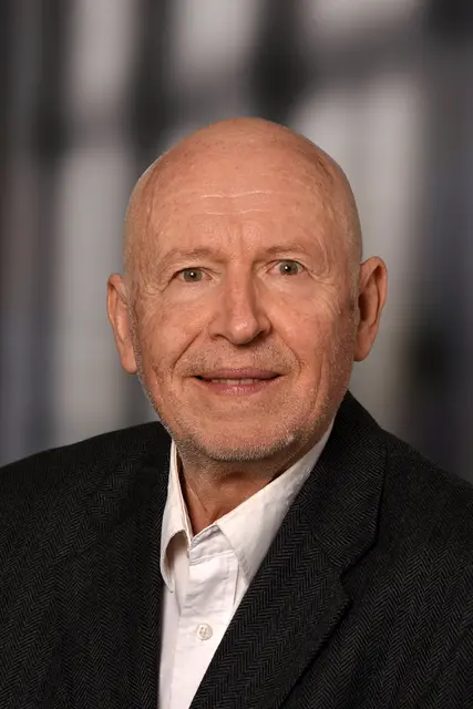 Johannes Hofer hat bisher acht Bücher veröffentlicht. | Foto: Foto Puntigam