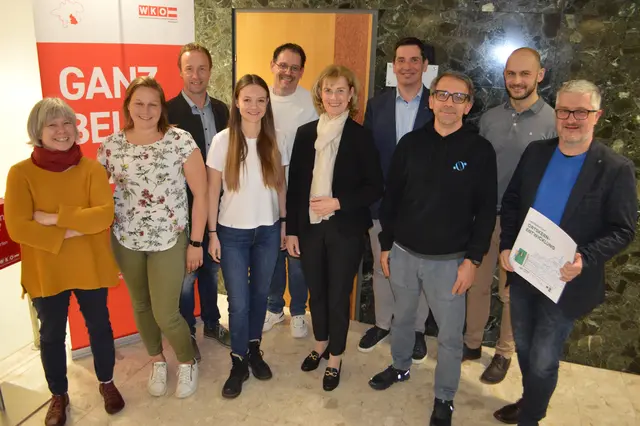 Bezirksobfrau Doris Staudinger (6.v.li.) | Foto: WKO