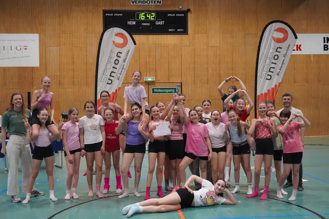 Platz 3 ging an die Gruppe "The Clique" der 2. Klasse PHT Innsbruck. | Foto: AMG