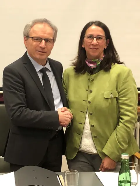 Bürgermeister Wolfgang Klinger mit der neuen Vizebürgermeisterin Elfriede Aigner.  | Foto: FPÖ Gaspoltshofen