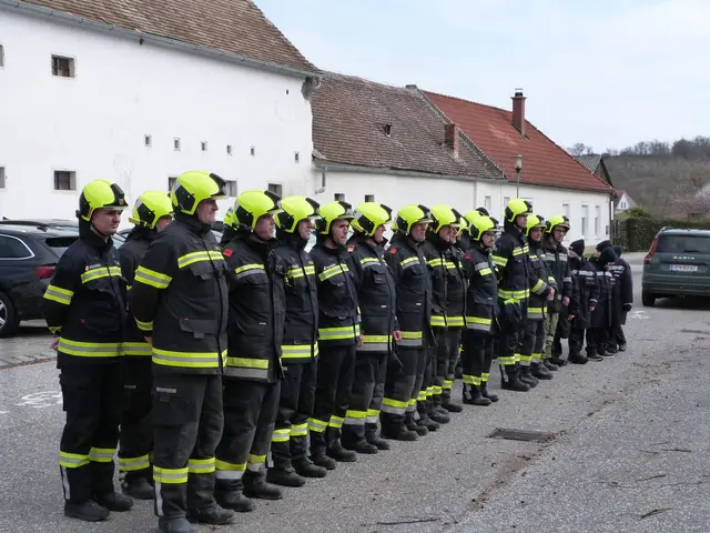 Nicht nur die Gerätschaften und die Ausrüstung der Feuerwehr werden bei der Feuerwehr-Inspektion unter die Lupe genommen, sondern auch die Mitglieder.  | Foto: Vanessa Wittmann