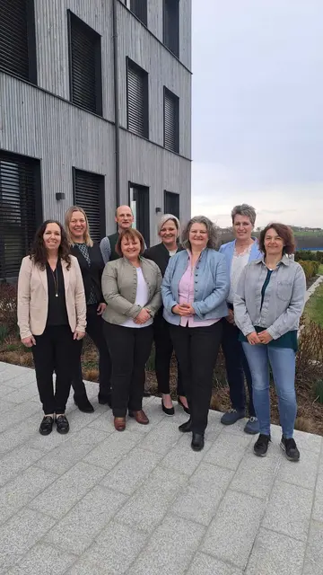 von links nach rechts: Martina Rebhandl, Martina Hebesberger, Josef Braunreiter, Eva Prenninger, Sigrid Lanz, Anita Kalchmayr, Angelika Gösweiner, Sabine Sieberer | Foto: Ing. Christine Neuhofer