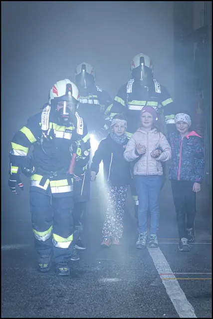 Die "Bergung"  der Kinder verlief ohne Vorkommnisse . 