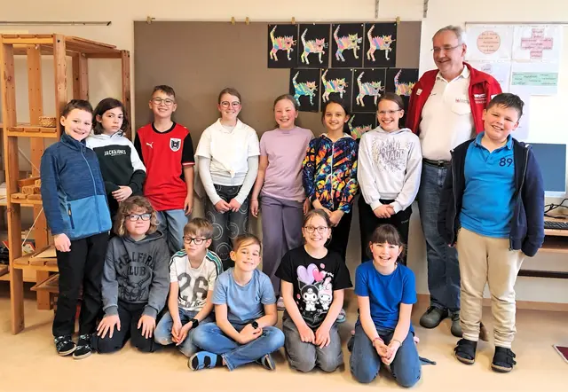 Lern Lesepate des Rotes Kreuzes las in der VS Wilfersdorf