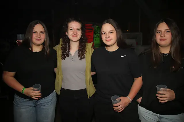 Clarissa, Anna, Juliane und Leonie sind Freundinnen | Foto: Thomas Fischer