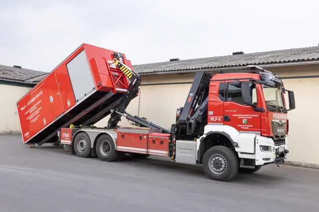 Für die Versorgung der Atemschutzträger war die FF Wohlsdorf vor Ort .  