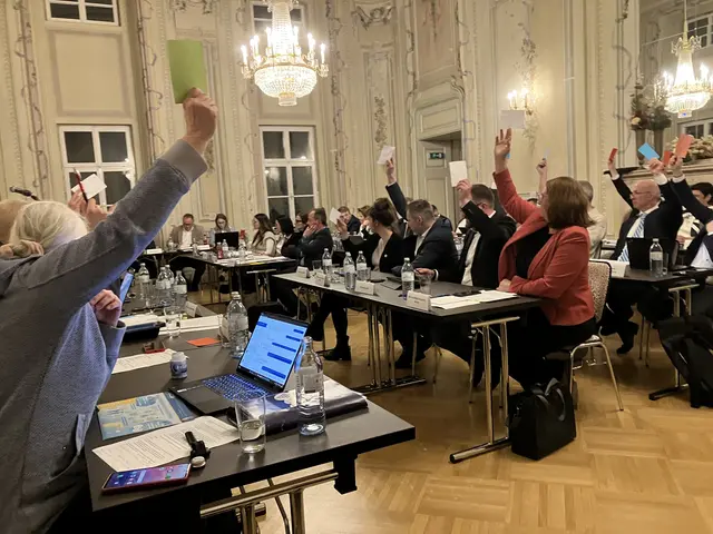 Die Oppositionsparteien Grüne, Liste Bad Vöslau, Neos, FPÖ und SPÖ sind für Livestreams aus dem Gemeinderat als "zeitgemäßes niederschwelliges Transparenz-Angebot". | Foto: Stockmann