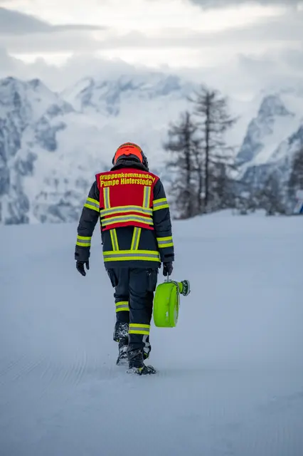 Foto: TEAM FOTOKERSCHI/ FEUERWEHR HINTERSTODER