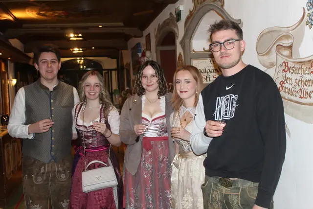 Impressionen Begrüßung am Eingang. | Foto: Sabine Trabi; Friedl Schwaighofer; Anneliese Hechenberger