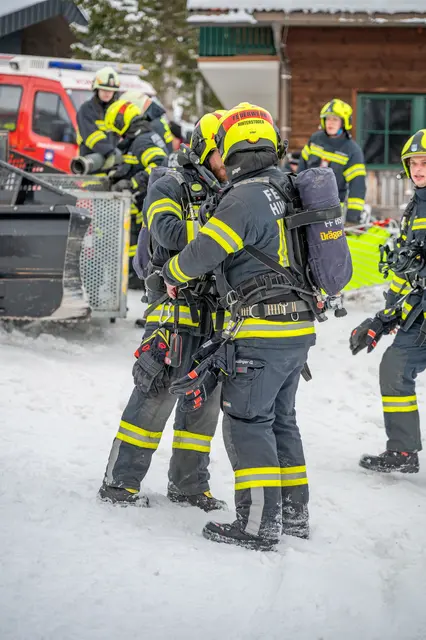 Foto: TEAM FOTOKERSCHI/ FEUERWEHR HINTERSTODER