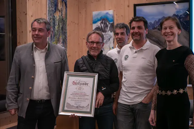 Günther Sabransky wurde für 25 Jahre Mitgliedschaft geehrt.