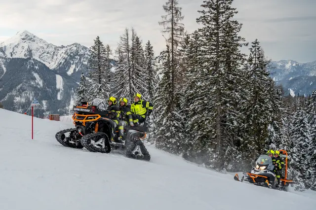 Foto: TEAM FOTOKERSCHI/ FEUERWEHR HINTERSTODER