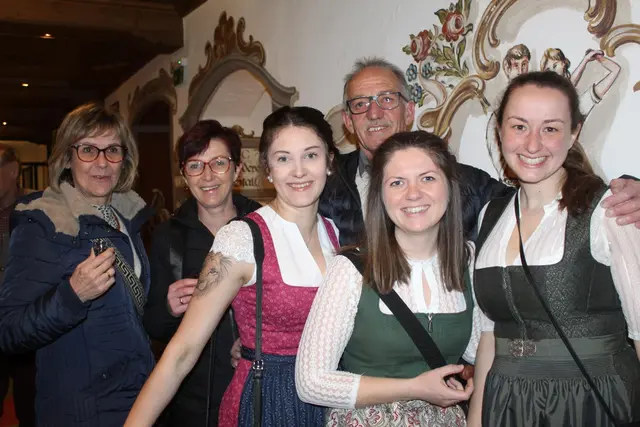 Impressionen Begrüßung am Eingang. | Foto: Sabine Trabi; Friedl Schwaighofer; Anneliese Hechenberger