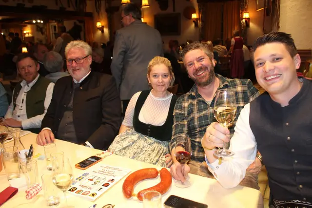 Ballsaal Impressionen Saison Abschlussball 2026 | Foto: Sabine Trabi; Friedl Schwaighofer; Anneliese Hechenberger