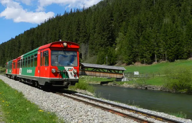 Schienenersatzverkehr auf der Murtalbahn (Symbolbild)