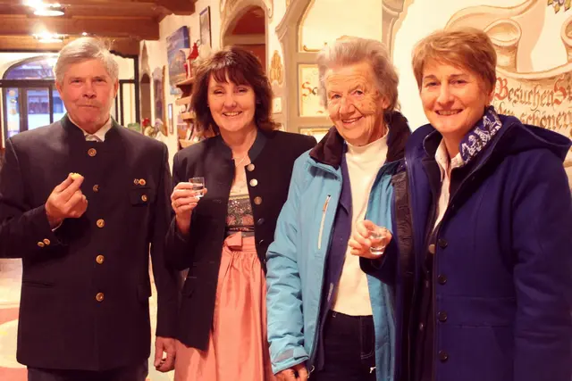 Impressionen Begrüßung am Eingang. | Foto: Sabine Trabi; Friedl Schwaighofer; Anneliese Hechenberger