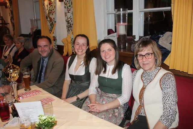 Ballsaal Impressionen Saison Abschlussball 2026 | Foto: Sabine Trabi; Friedl Schwaighofer; Anneliese Hechenberger