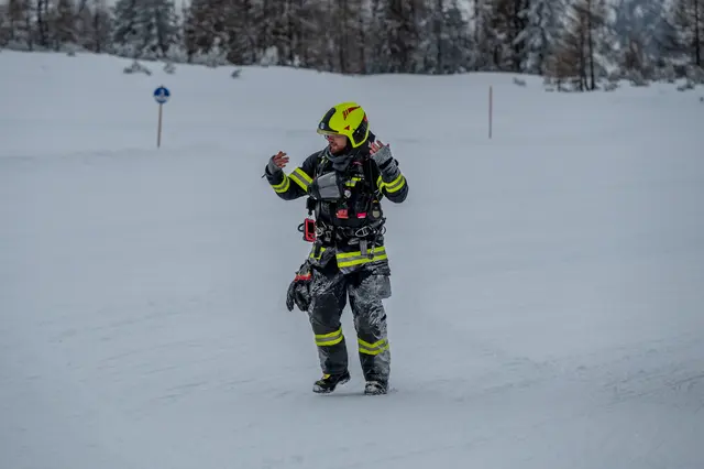 Foto: TEAM FOTOKERSCHI/ FEUERWEHR HINTERSTODER