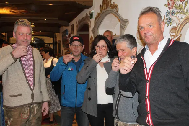 Impressionen Begrüßung am Eingang. | Foto: Sabine Trabi; Friedl Schwaighofer; Anneliese Hechenberger