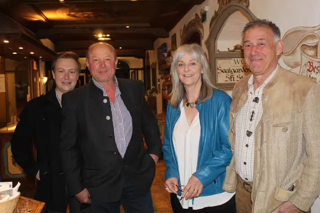 Impressionen Begrüßung am Eingang. | Foto: Sabine Trabi; Friedl Schwaighofer; Anneliese Hechenberger