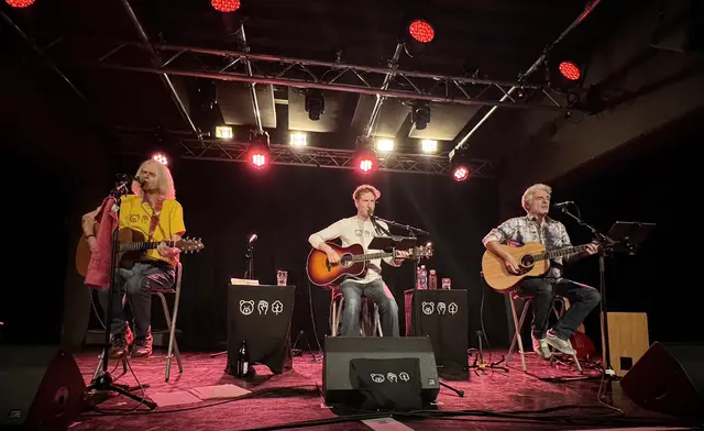 Ulli Bäer, Matthias Kempf und Andy Baum – das Trio bot Austropop mit Kultcharakter vom Allerfeinsten. 