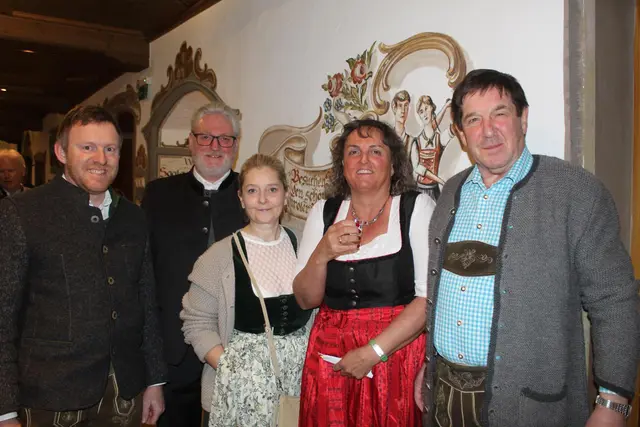 Impressionen Begrüßung am Eingang. | Foto: Sabine Trabi; Friedl Schwaighofer; Anneliese Hechenberger