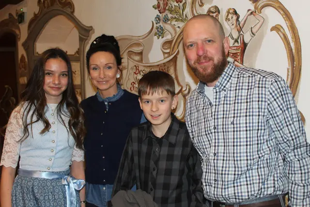 Impressionen Begrüßung am Eingang. | Foto: Sabine Trabi; Friedl Schwaighofer; Anneliese Hechenberger