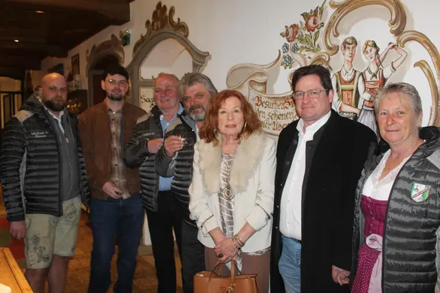 Impressionen Begrüßung am Eingang. | Foto: Sabine Trabi; Friedl Schwaighofer; Anneliese Hechenberger