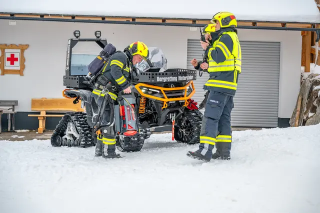 Foto: TEAM FOTOKERSCHI/ FEUERWEHR HINTERSTODER