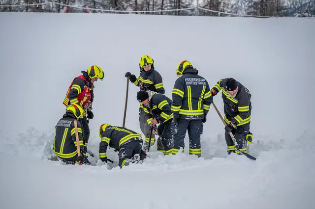 Foto: TEAM FOTOKERSCHI/ FEUERWEHR HINTERSTODER