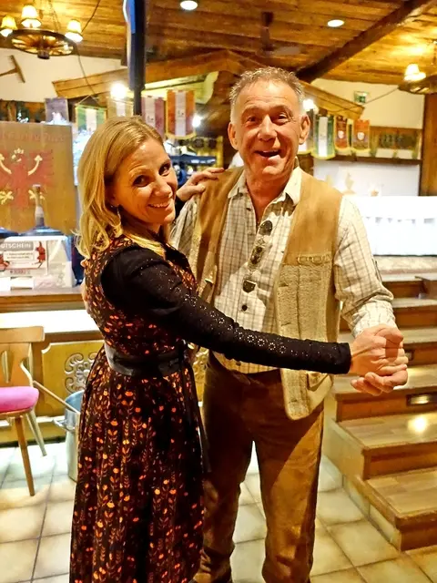 Nahaufnahme Frau Landtagsabgeordnete Katrin Brugger und Martin Luxner. | Foto: Sabine Trabi; Friedl Schwaighofer; Anneliese Hechenberger