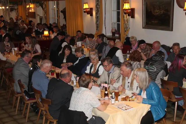 Ballsaal Impressionen Saison Abschlussball 2026 | Foto: Sabine Trabi; Friedl Schwaighofer; Anneliese Hechenberger