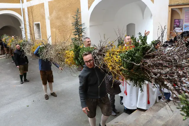 Messe zum Palmsonntag als Auftakt zur Osterwoche