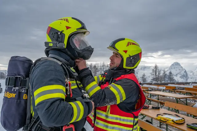 Foto: TEAM FOTOKERSCHI/ FEUERWEHR HINTERSTODER