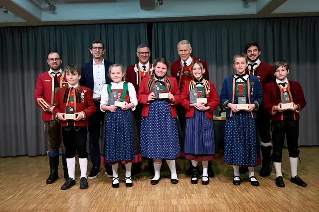 Siegerbild der Top-6 in der Klasse 1 | Foto: Hassl