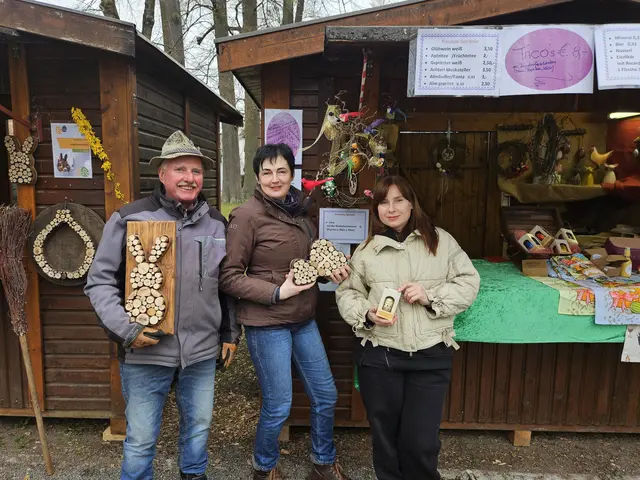 Engelbert Mayr, Sonja Schönbichler und Julia Nelipovych | Foto: Simon Glösl