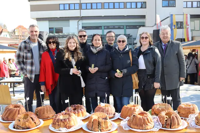 Gernold Kloiber-Pammer, Silvia Zeißler, Gewinnerin Sarah Reinisch, Martin Vallant, Gewinnerin Susanne Krenbucher, Wolfgang Leitner, Birgit Ruhdorfer, Julia Leithinger und Walter Zemrosser | Foto: Stadtgemeinde Althofen