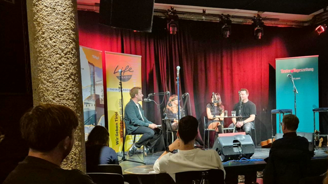 [Anzeige] So erlebst du am 12. Mai den Live Podcast RUPTUR in Kitzbühel