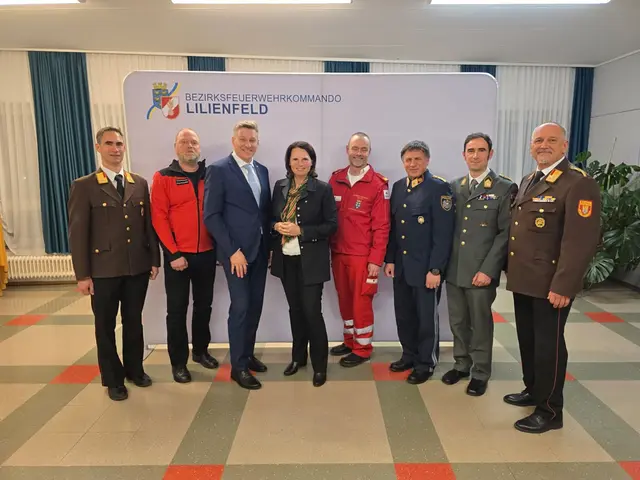 Alle Ehrengäste versammelten sich für ein Foto | Foto: BFKDO Lilienfeld