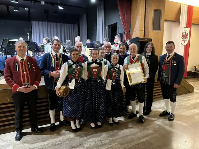 Musikkapelle Vals-St. Jodok begeisterte mit vielseitigem Frühjahrskonzert