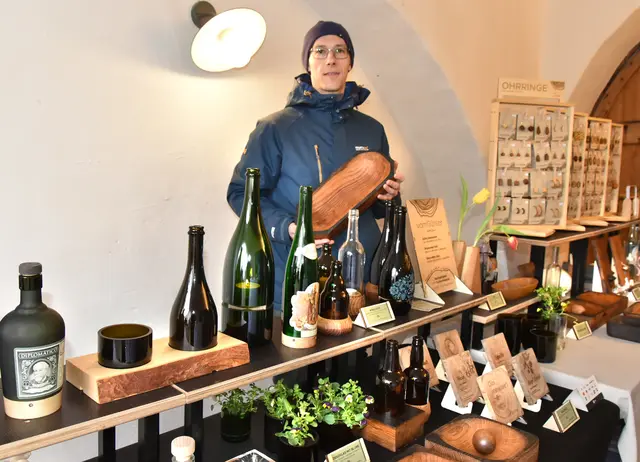 Kunsthandwerker Günter Humpelstetter;  | Foto: Herbert Schleich