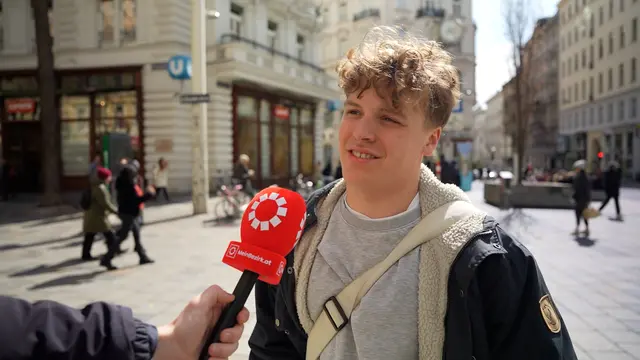 Das angekündigte Gesetz zum Verbot von Social Media für alle unter 14 kommt in der Bevölkerung gut an. | Foto: Sade Jerabek / MeinBezirk