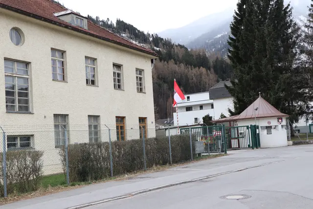 Die alte Einfahrt wird nach den Bauarbeiten geschlossen und nur mehr für Notfälle verwendet. | Foto: Thomas Seelos