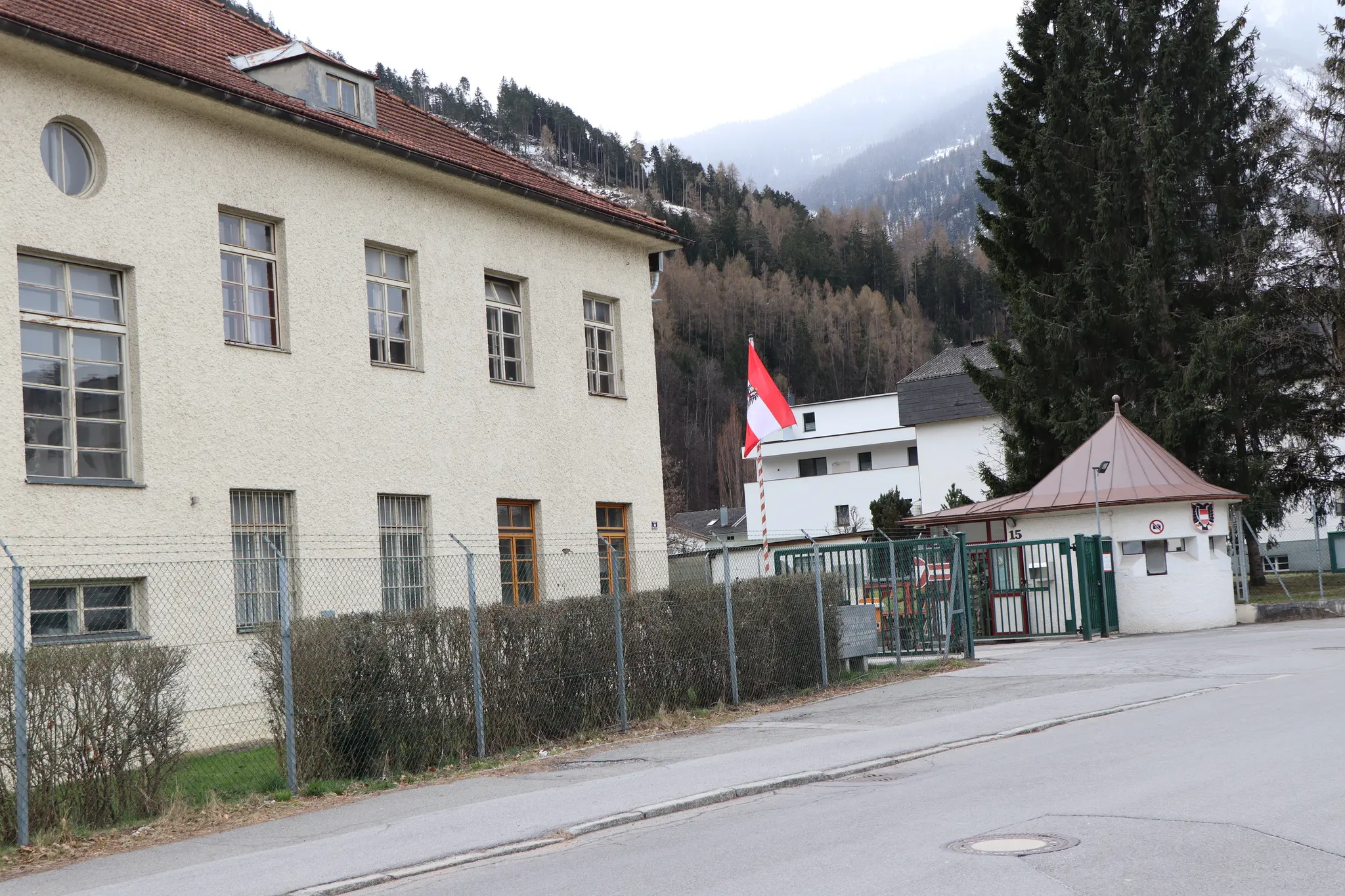 Modernization: New construction is underway at the Pontlatz Barracks in ...