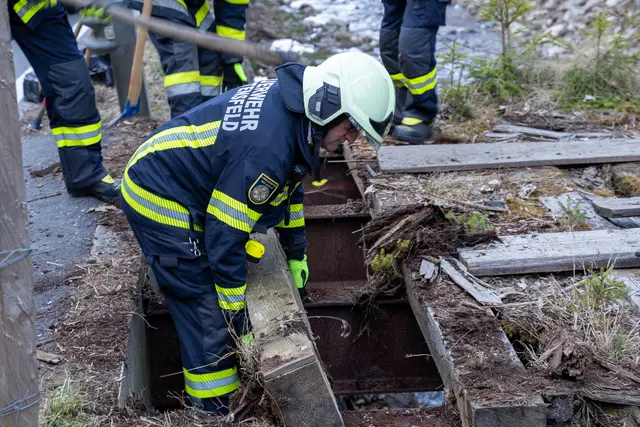 Für die FF-Kameraden gab es zahlreiche Hindernisse zu überwinden. | Foto: ÖA@BFK07