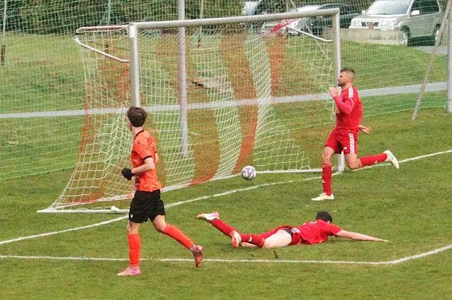 Das war der siebente Streich der Sigeter in Goberling in Minute 92. | Foto: Peter Seper