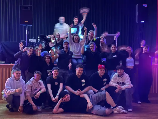 Erste „Missing Hour Party“ wurde zur Sommerzeitumstellung gefeiert